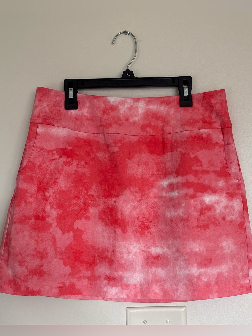 Zac & Rachel Tye Dye Skort - size 8P Pinkish Red